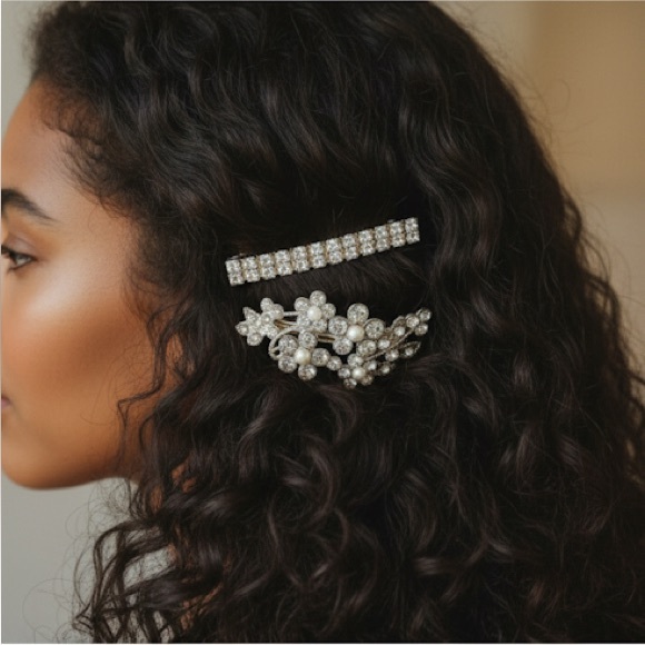 Vintage Accessories - Set of two vintage hair clips crystal and pearls